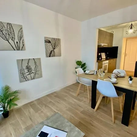 Apartment Le Carmen - Terrace - Garage Nimes